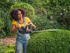 GARDENA Accu Heggenschaar ComfortCut 50/18V P4A Set -Exporteren Tuin Helper Winkel gardena accu heggenschaar comfortcut 50 18v p4a set 1500x1124 640af31465a2d l