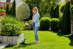 GARDENA Accutrimmer EasyCut 23/18V P4A Set -Exporteren Tuin Helper Winkel gardena accutrimmer easycut 23 18v p4a set 1500x1000 640af308471b6 l